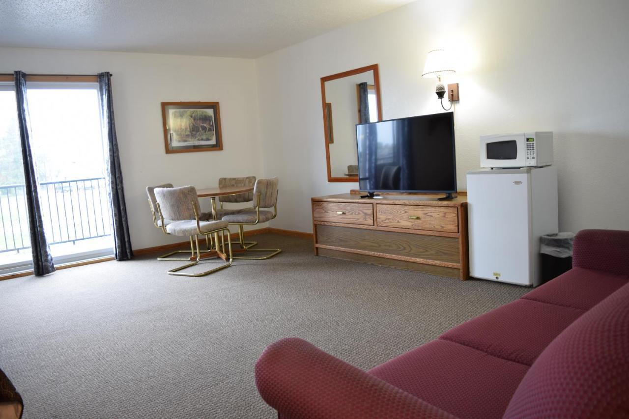 The Otter Lodge Ottertail Екстер'єр фото
