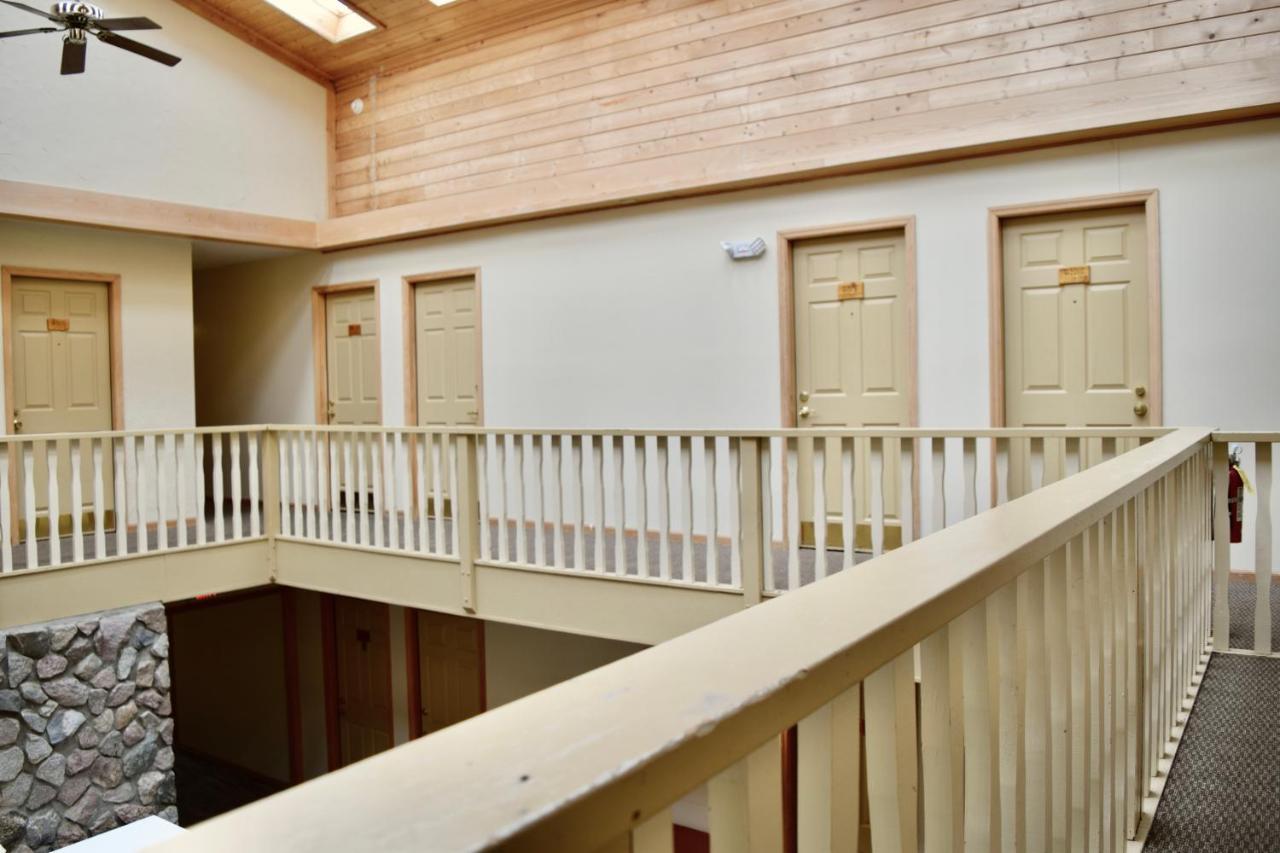 The Otter Lodge Ottertail Екстер'єр фото